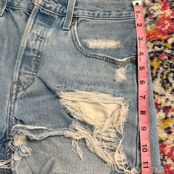 Women’s Levi's 501 Button Fly 27 Blue Cut-Off Distressed Denim Jean Shorts - Picture 8 of 12